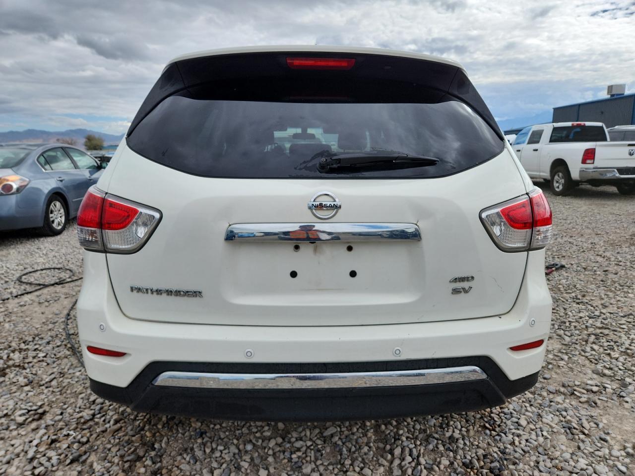 2013 Nissan Pathfinder S - Фото 6