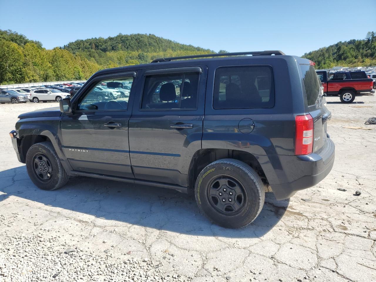 2016 Jeep Patriot Sport - Фото 2