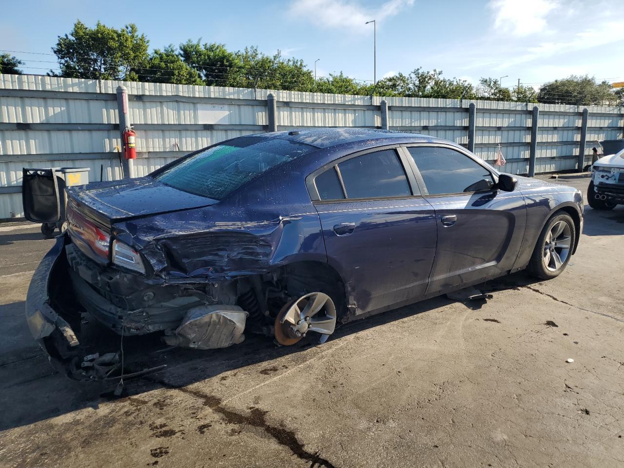 2013 Dodge Charger Sxt - Фото 3
