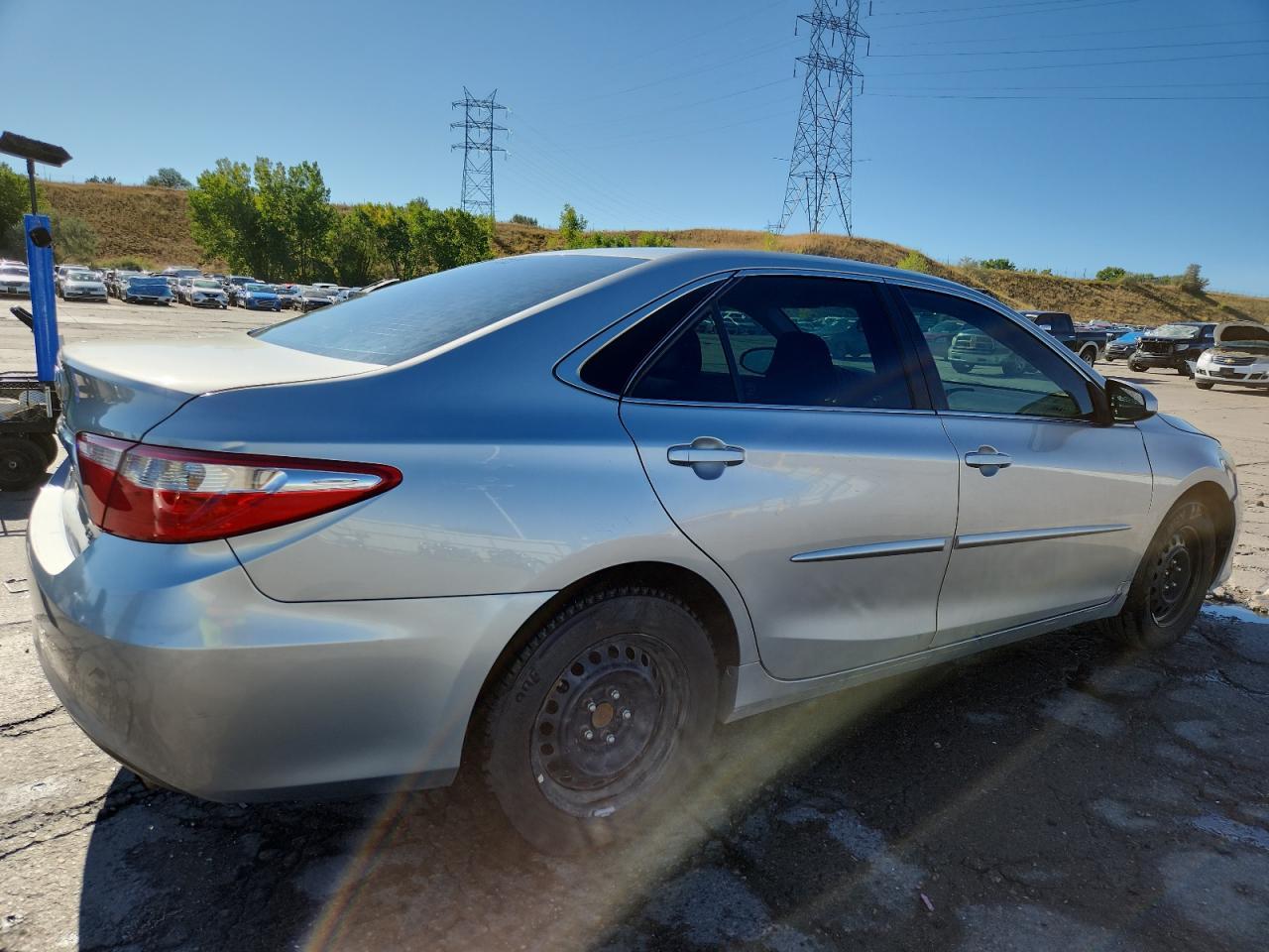 2017 Toyota Camry Le - Фото 3