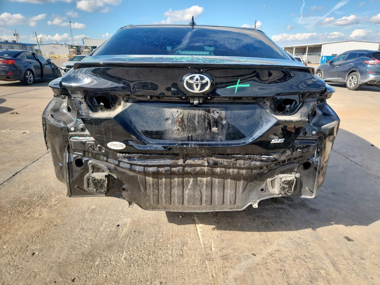 2020 Toyota Camry Se - Image 6