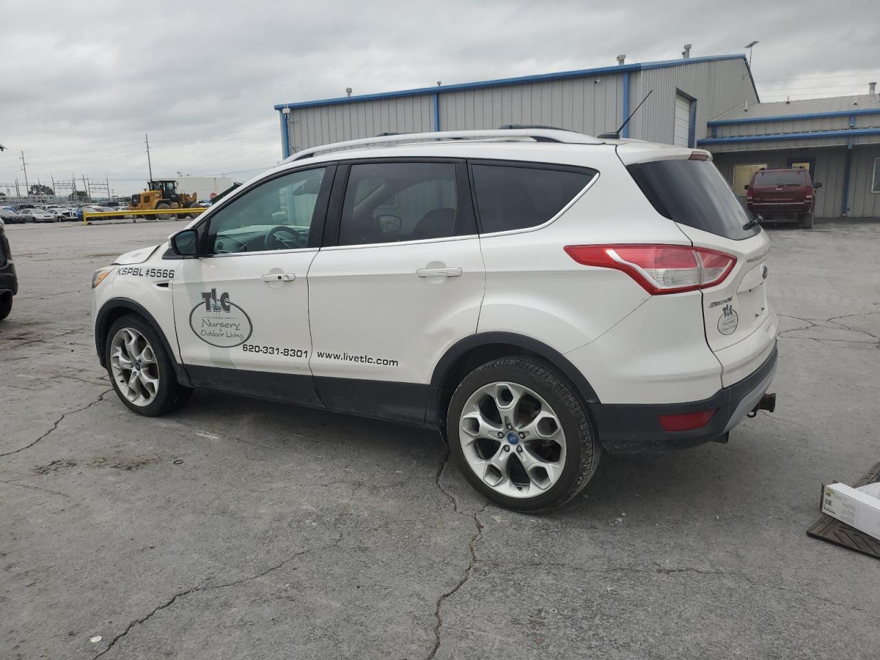 2013 Ford Escape Titanium - Фото 2
