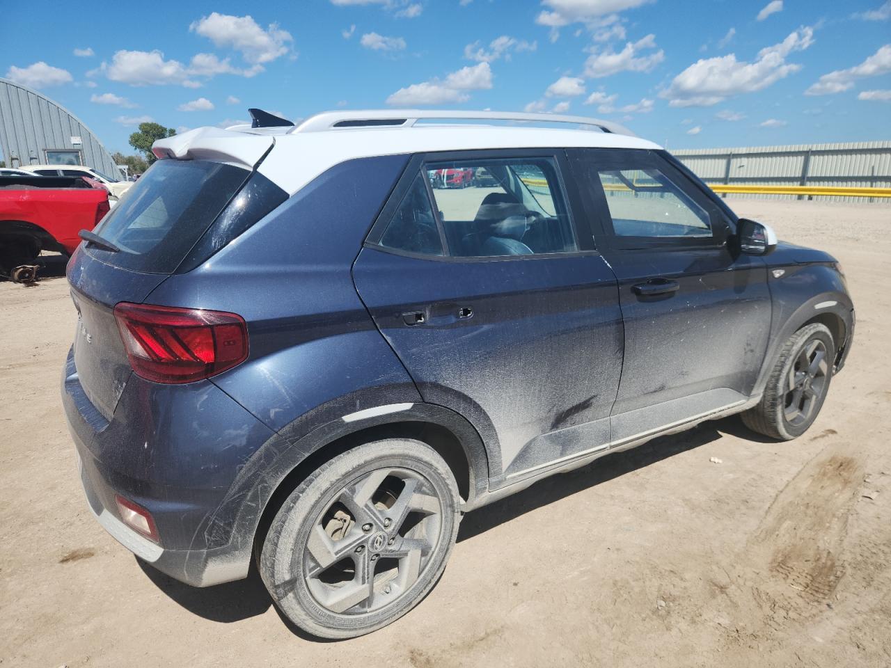 2021 Hyundai Venue Denim - Image 3