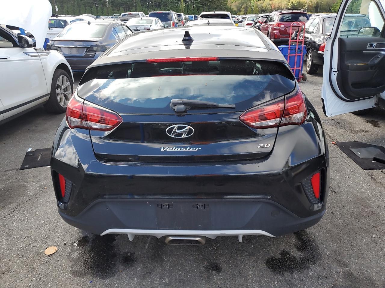 2019 Hyundai Veloster Base - Фото 6