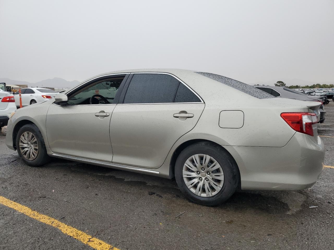 2014 Toyota Camry L - Image 2