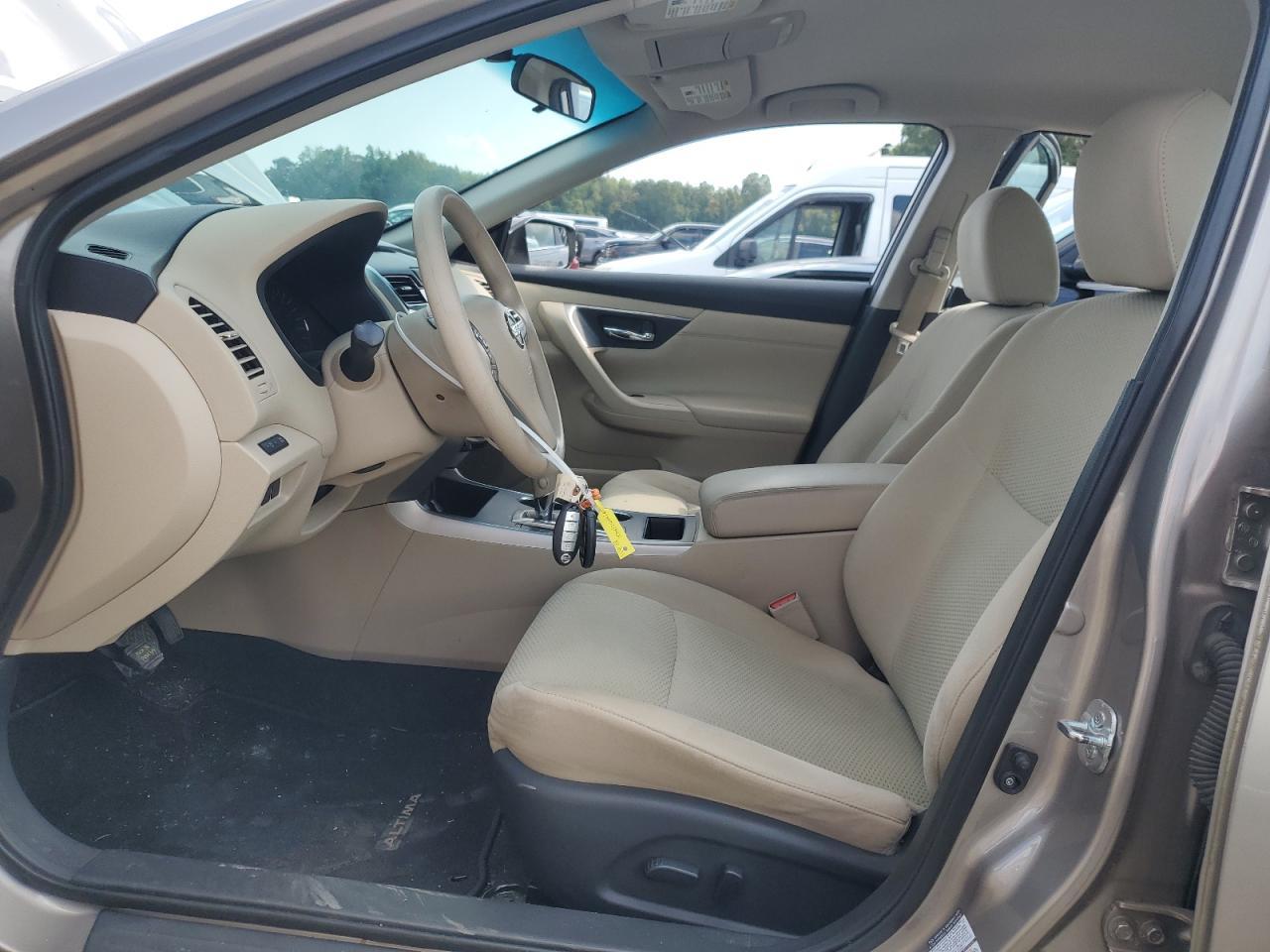 2015 Nissan Altima 2.5 - Фото 7