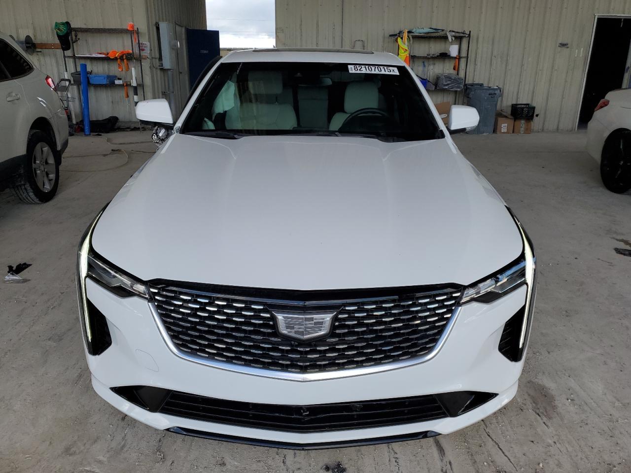 2024 Cadillac Ct4 Luxury + - Фото 5