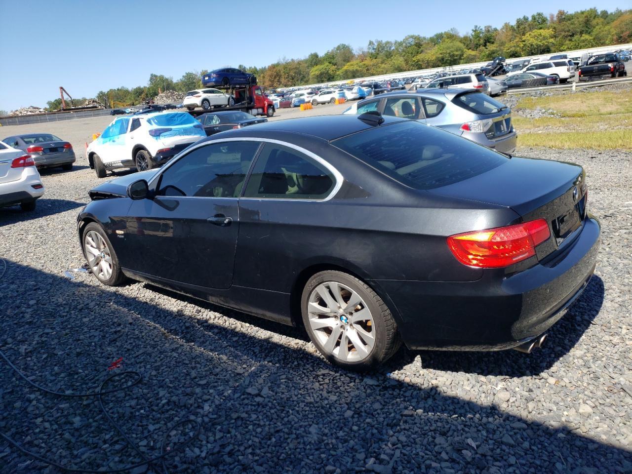 2011 BMW 328 Xi Sulev - Image 2