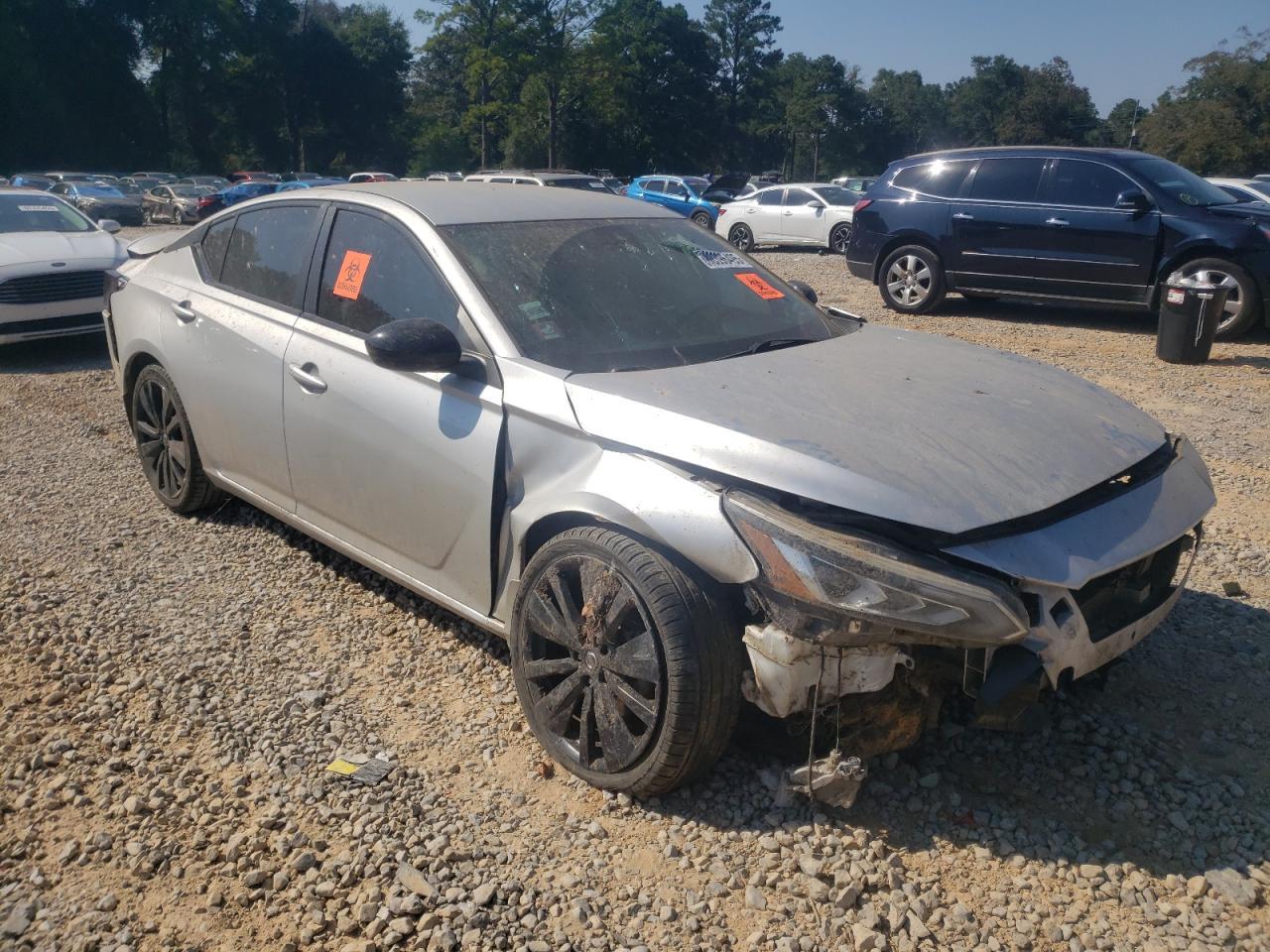 2020 Nissan Altima Sr - Image 4