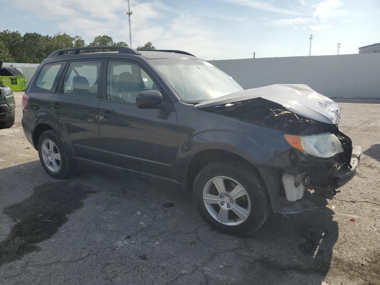 2011 Subaru Forester 2.5X - Фото 4