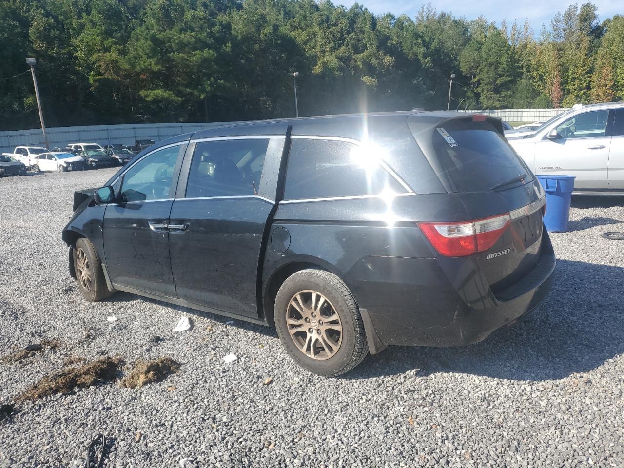 2011 Honda Odyssey Exl - Image 2