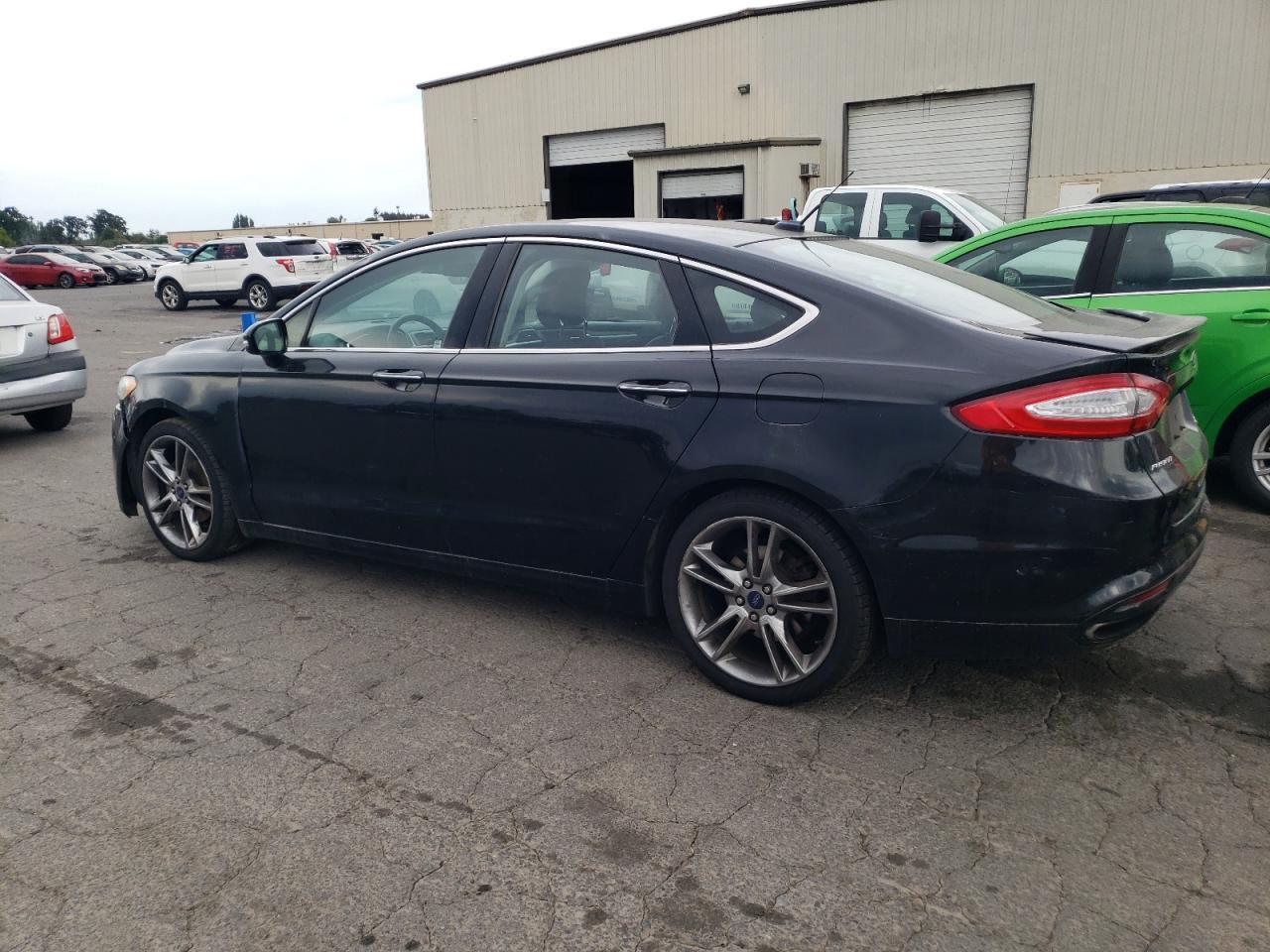 2013 Ford Fusion Titanium - Фото 2