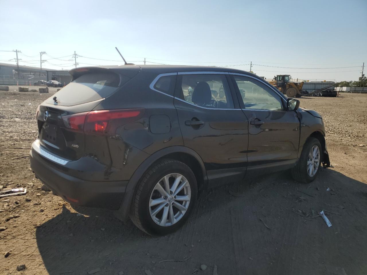 2018 Nissan Rogue Sport S - Фото 3
