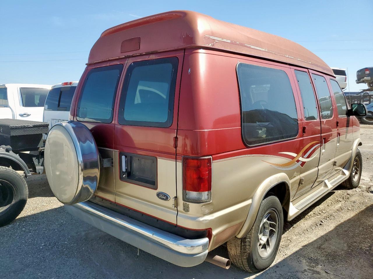 1999 Ford Econoline E250 Van - Фото 3