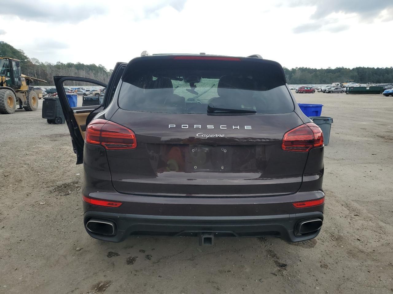 2017 Porsche Cayenne - Фото 6