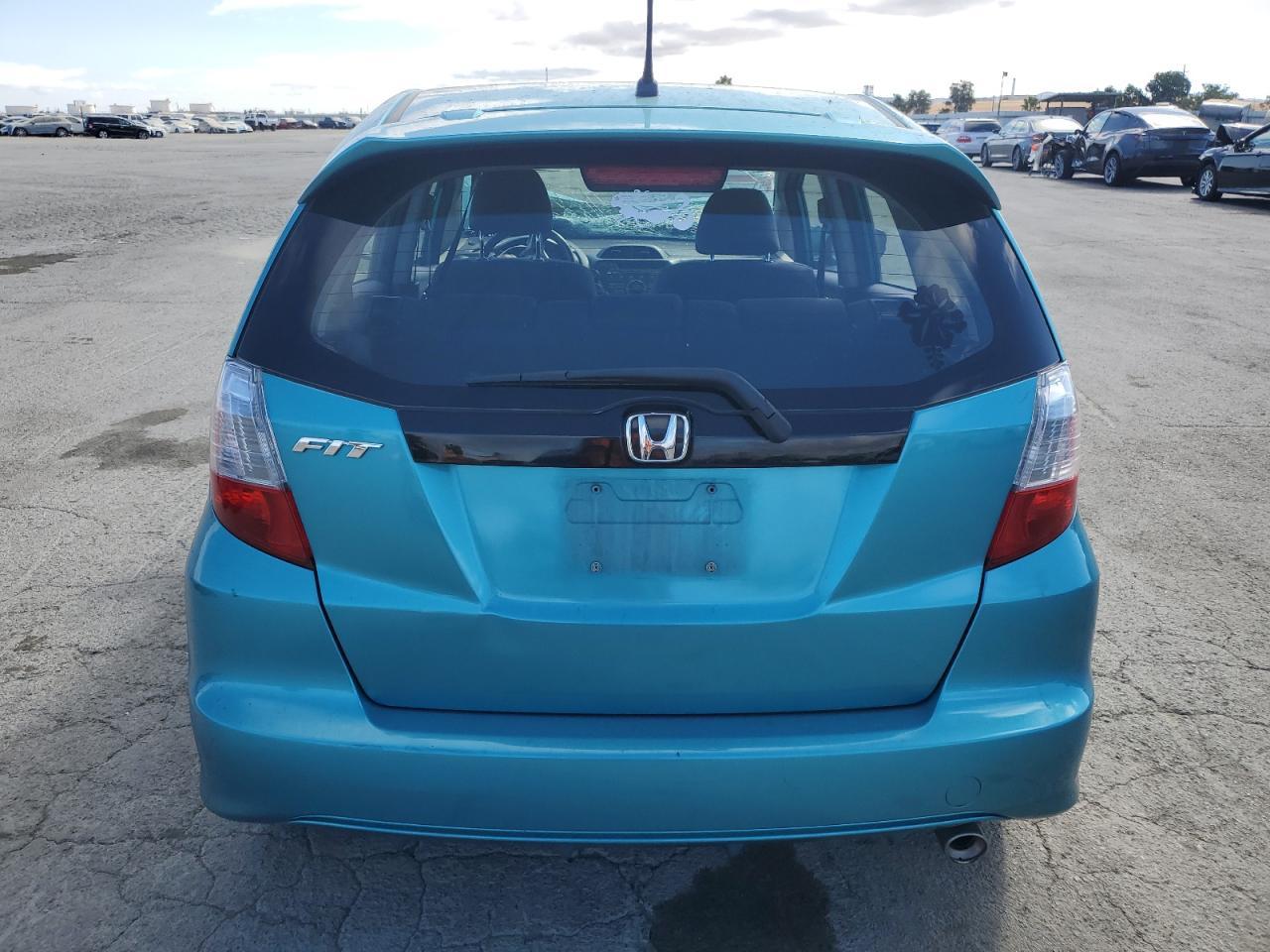 2013 Honda Fit Sport - Фото 6