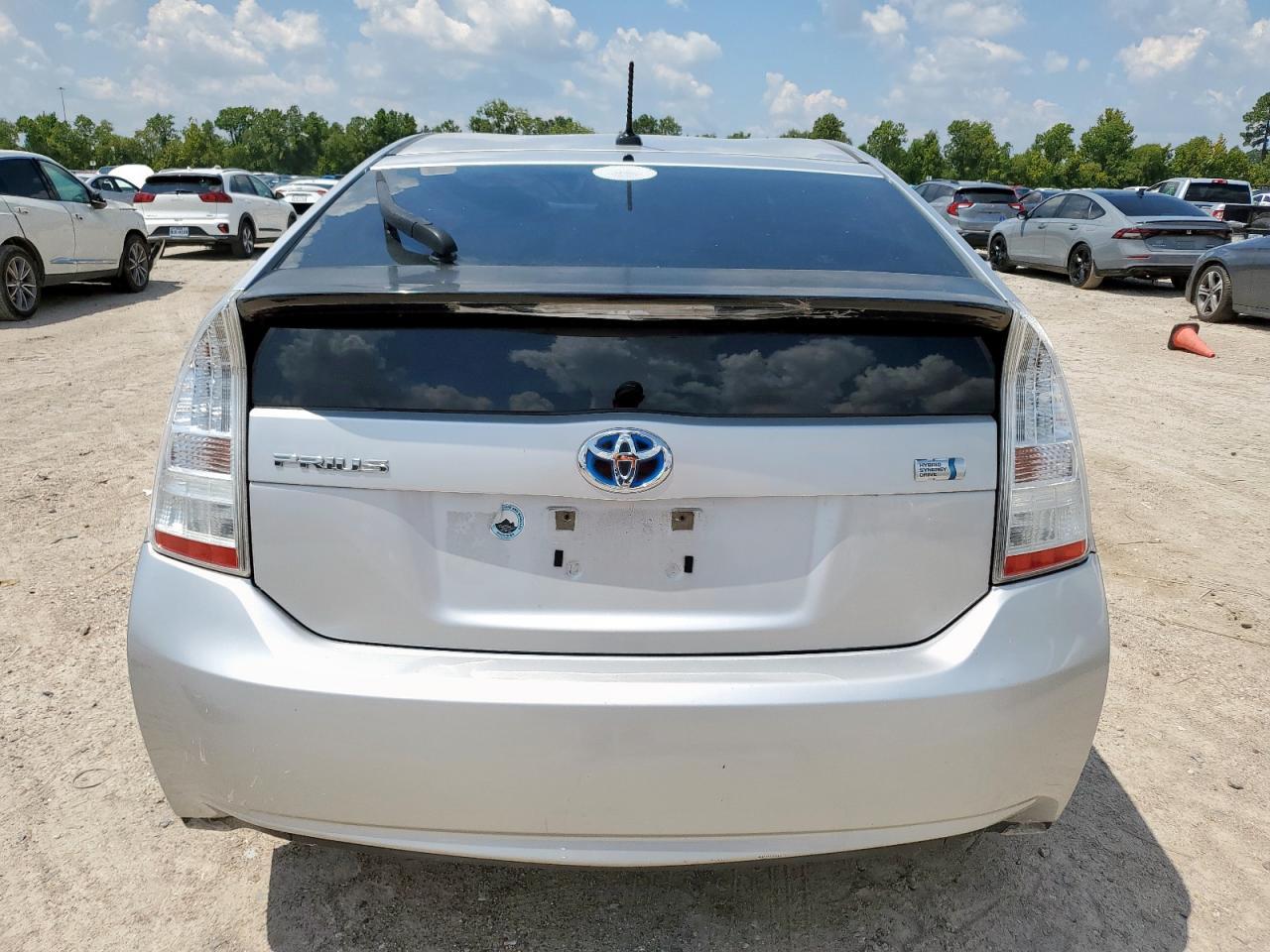 2010 Toyota Prius - Image 6