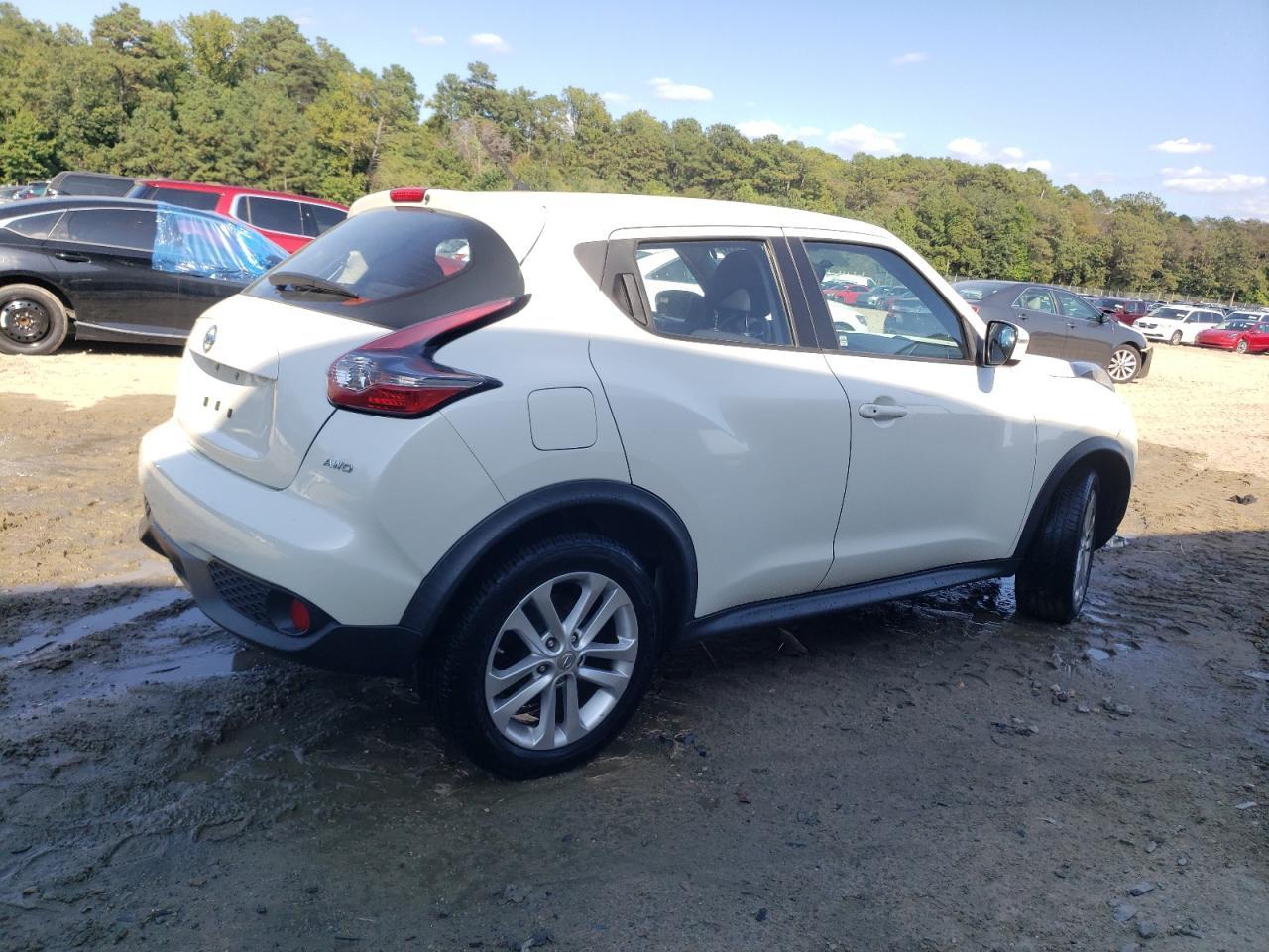 2017 Nissan Juke S - Image 3