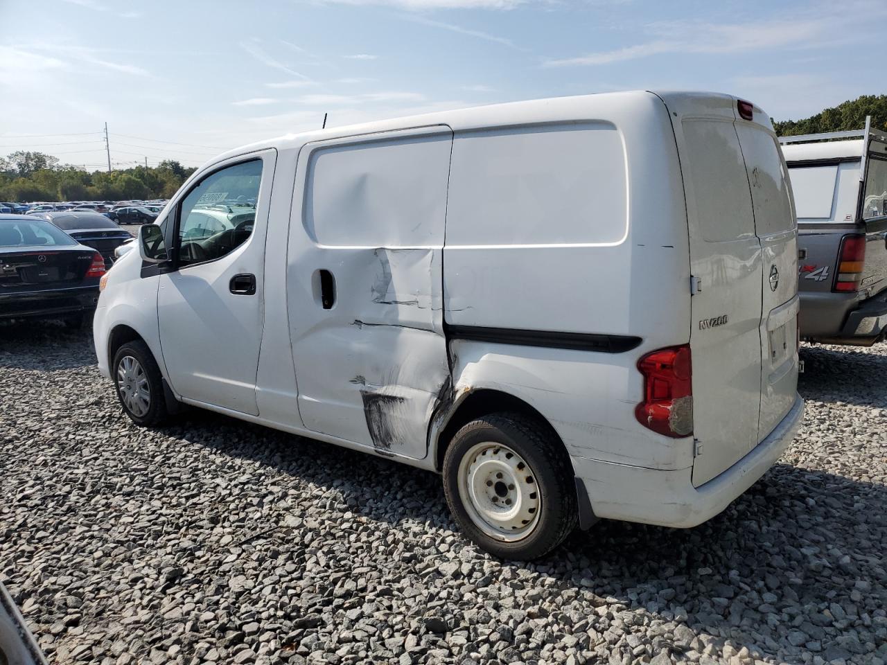 2017 Nissan Nv200 2.5S - Фото 2