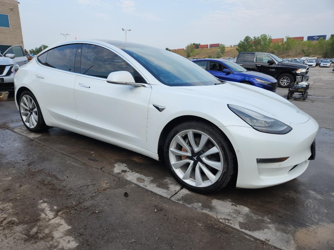 2018 Tesla Model 3 - Image 4