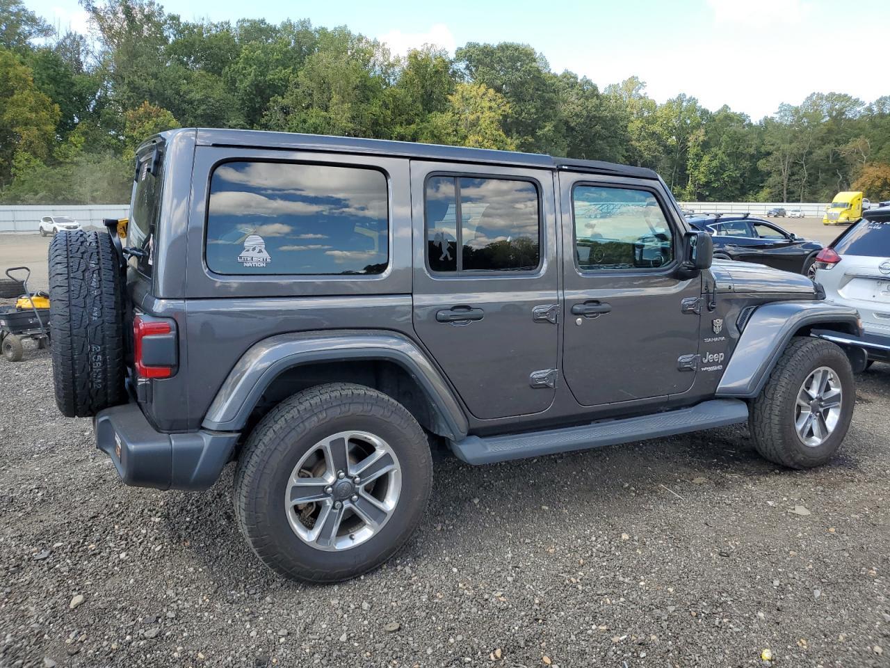 2018 Jeep Wrangler Unlimited Sahara - Фото 3