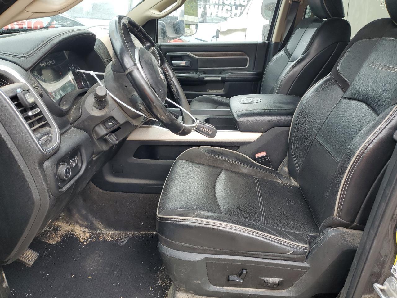 2019 Ram 3500 Laramie - Image 7