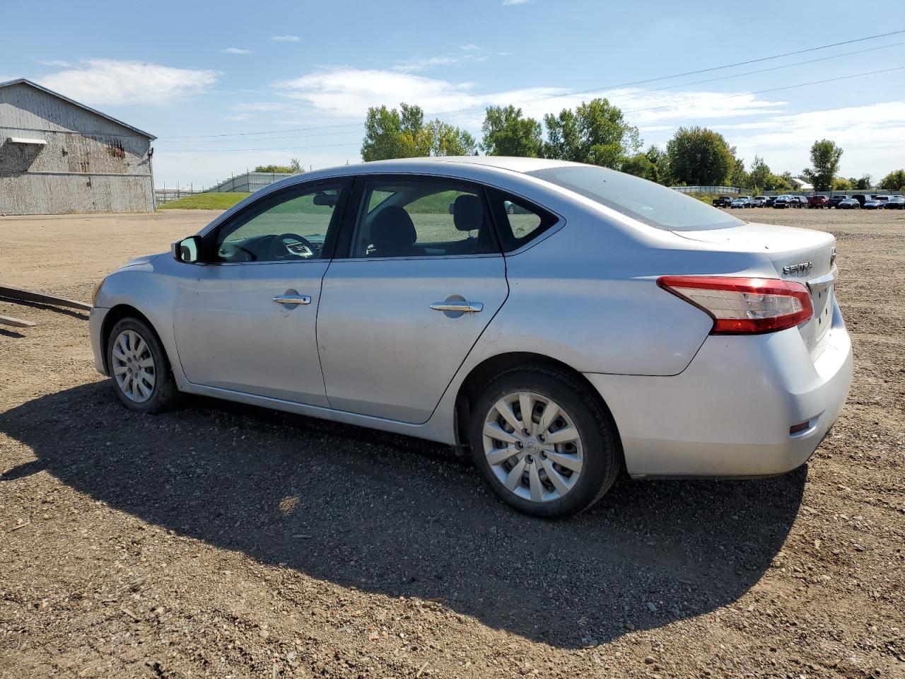 2015 Nissan Sentra S - Фото 2