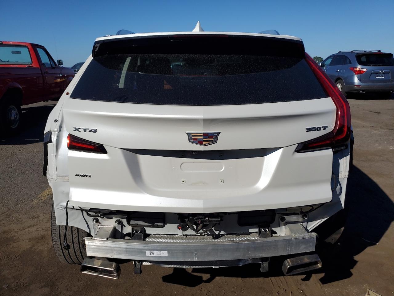 2022 Cadillac Xt4 Premium Luxury - Image 6