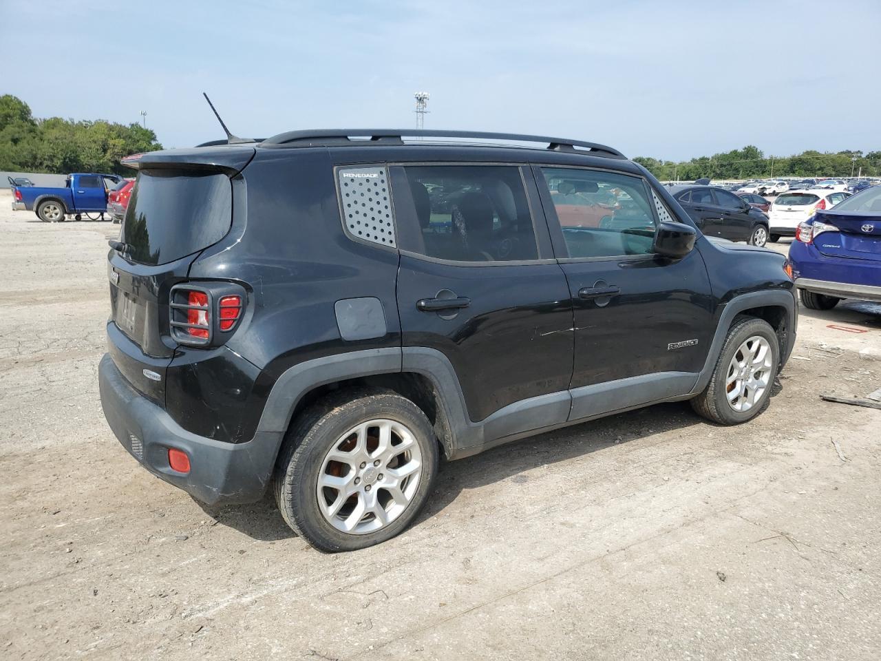 2017 Jeep Renegade Latitude - Фото 3