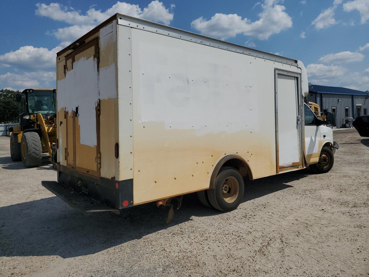2021 GMC Savana Cutaway G3500 - Фото 3