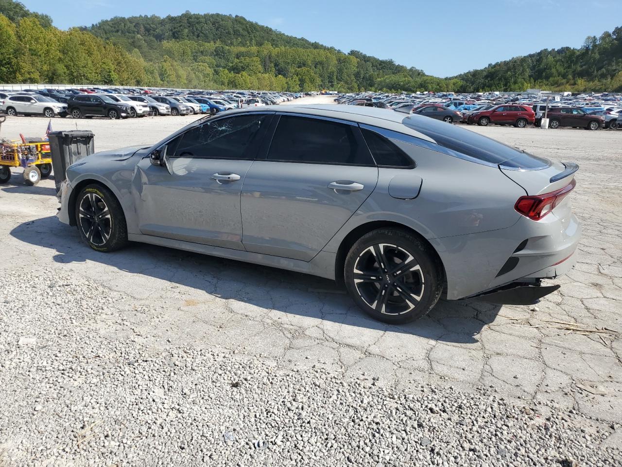 2023 Kia K5 Gt Line - Фото 2