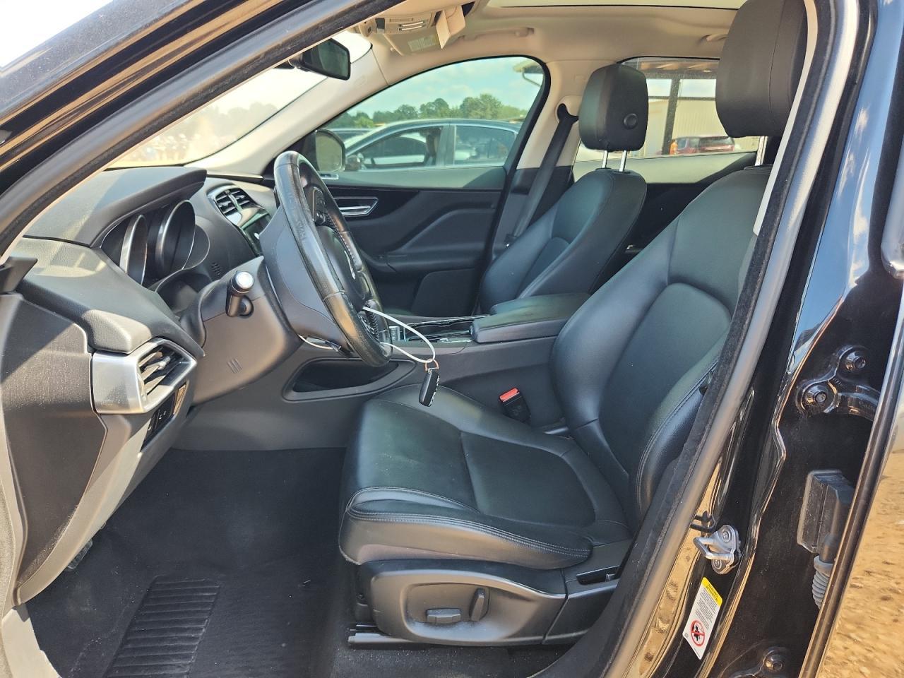 2017 Jaguar F-Pace Premium - Image 7