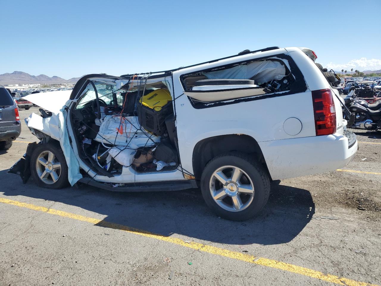 2013 Chevrolet Suburban K1500 Lt - Фото 2