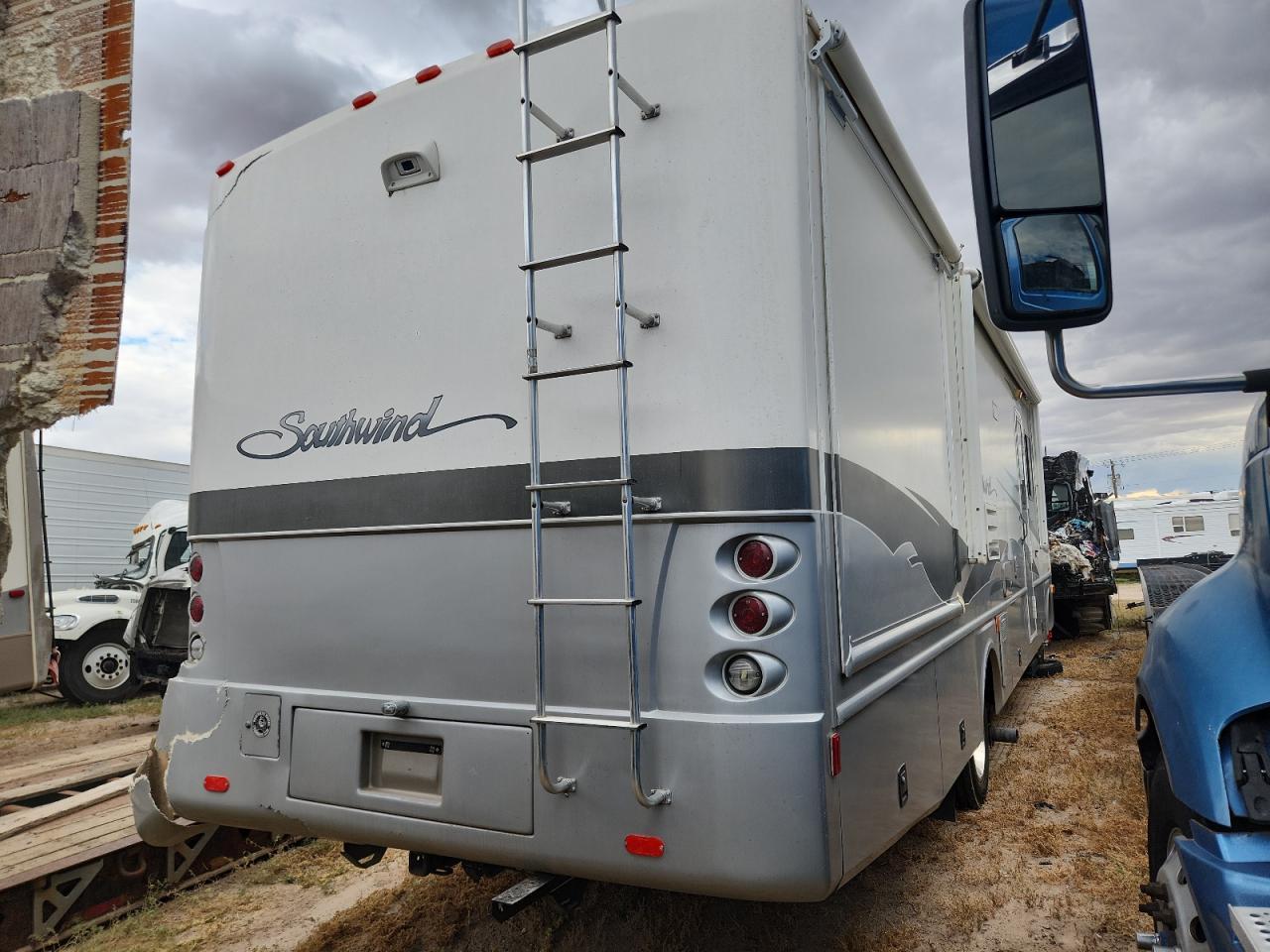 2002 Ford F550 Super - Rvs Rv - Image 4