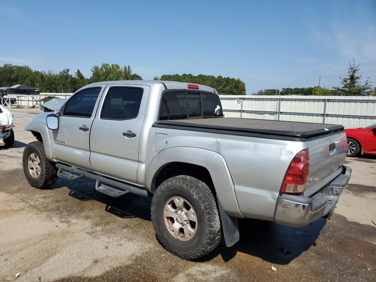 2007 Toyota Tacoma V6 - Image 2