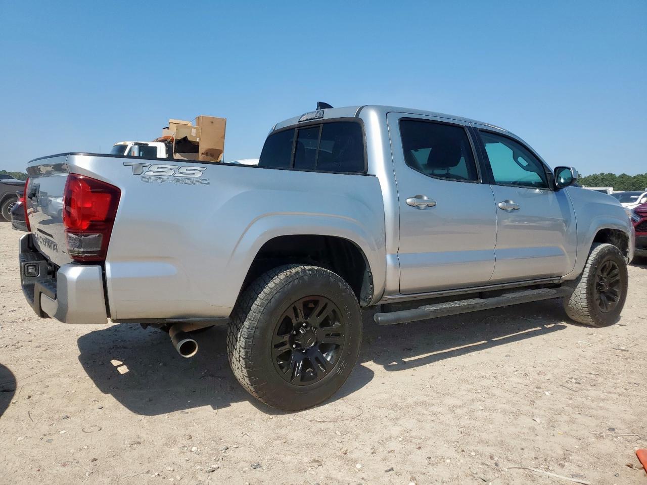 2022 Toyota Tacoma Double Cab - Фото 3