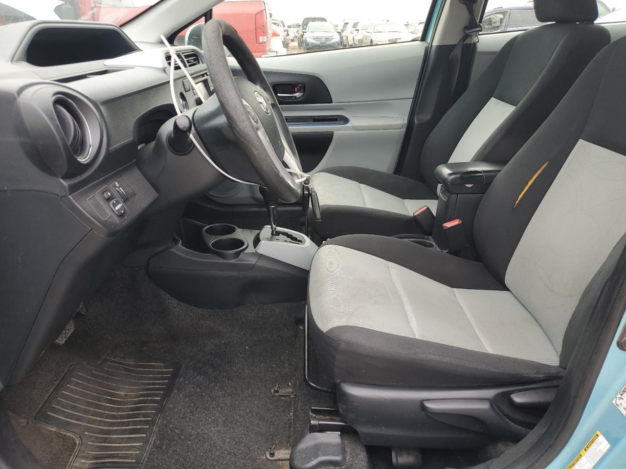 2012 Toyota Prius C - Фото 7