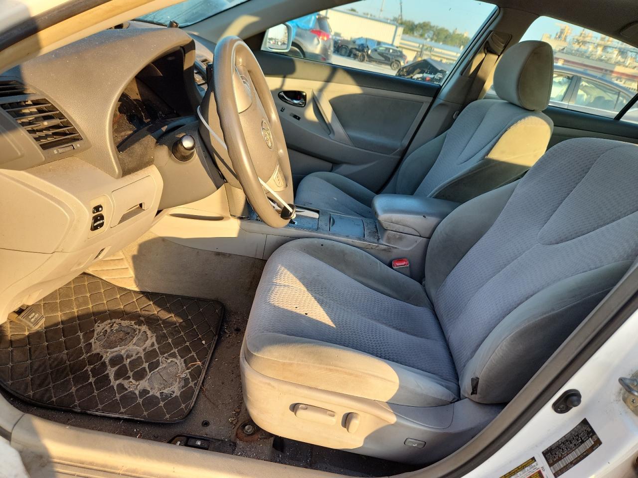 2010 Toyota Camry Base - Фото 7
