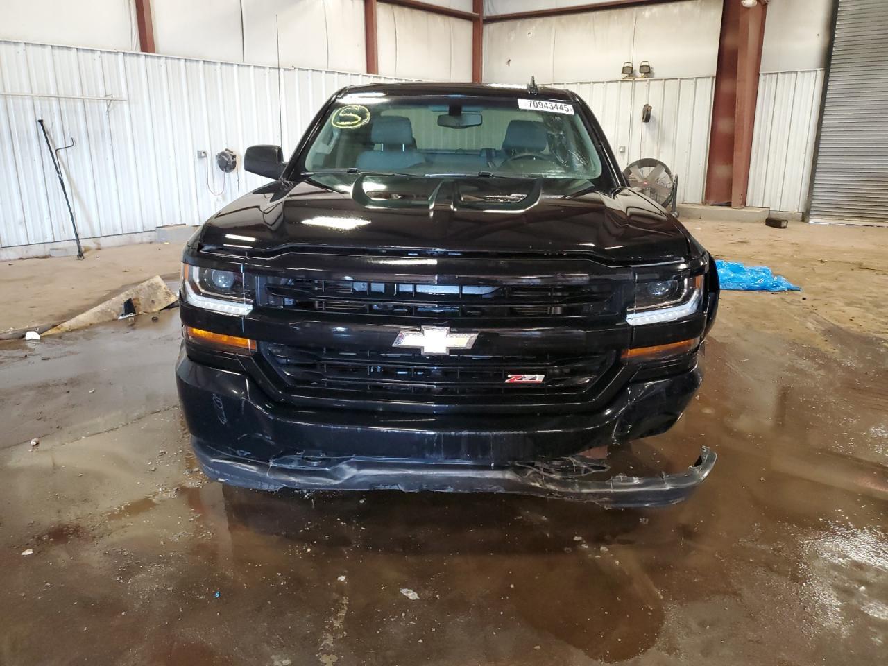 2017 Chevrolet Silverado K1500 - Фото 5