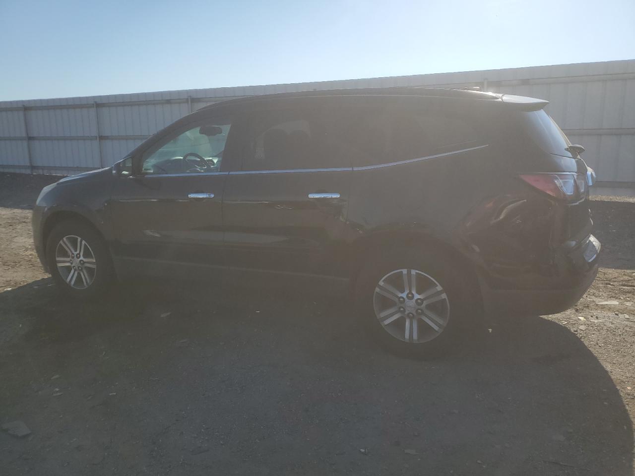 2017 Chevrolet Traverse Lt - Image 2