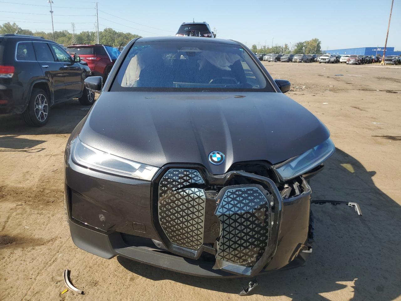 2024 BMW Ix xDrive50 - Image 5