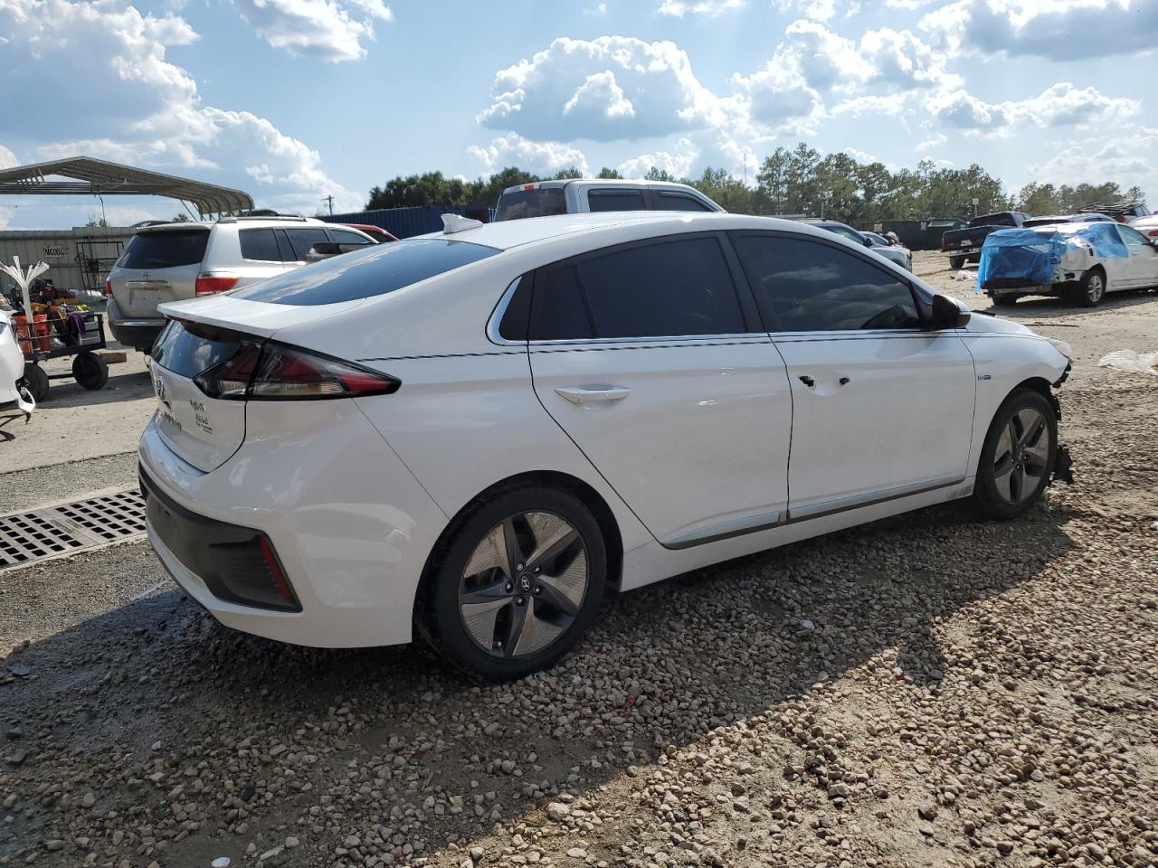 2020 Hyundai Ioniq Sel - Фото 3