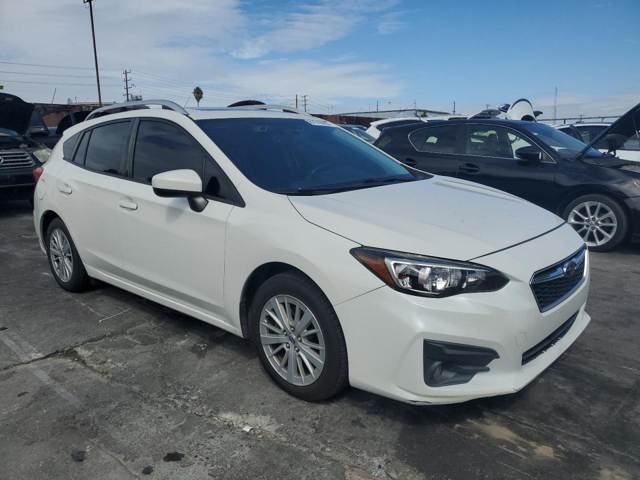 2017 Subaru Impreza Premium Plus - Фото 4
