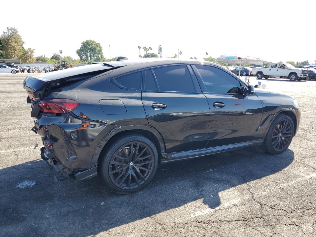 2022 BMW X6 xDrive40I - Фото 3