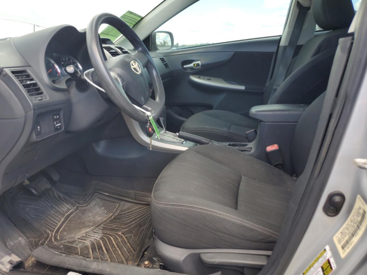 2013 Toyota Corolla Base - Фото 7