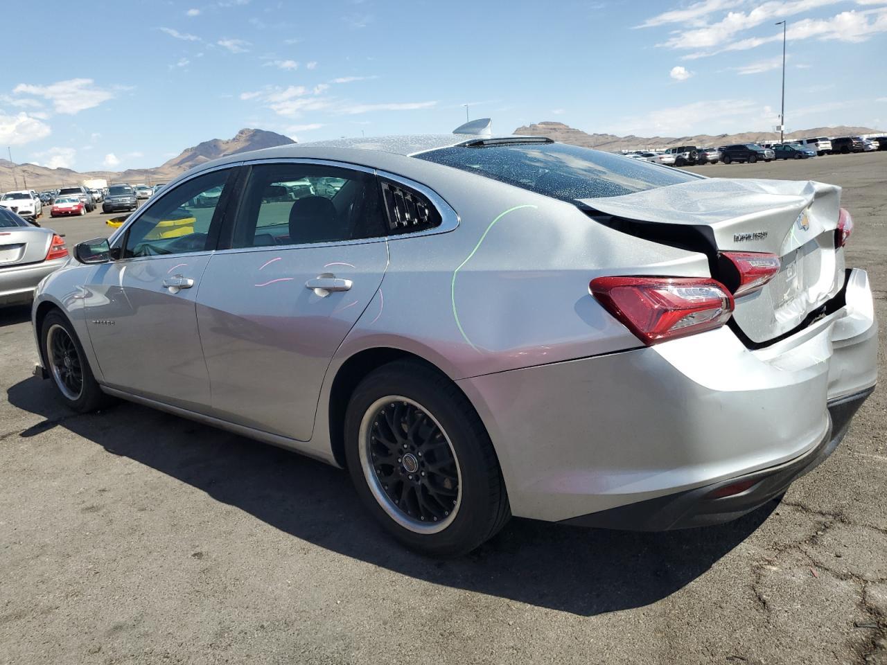 2020 Chevrolet Malibu Lt - Image 2