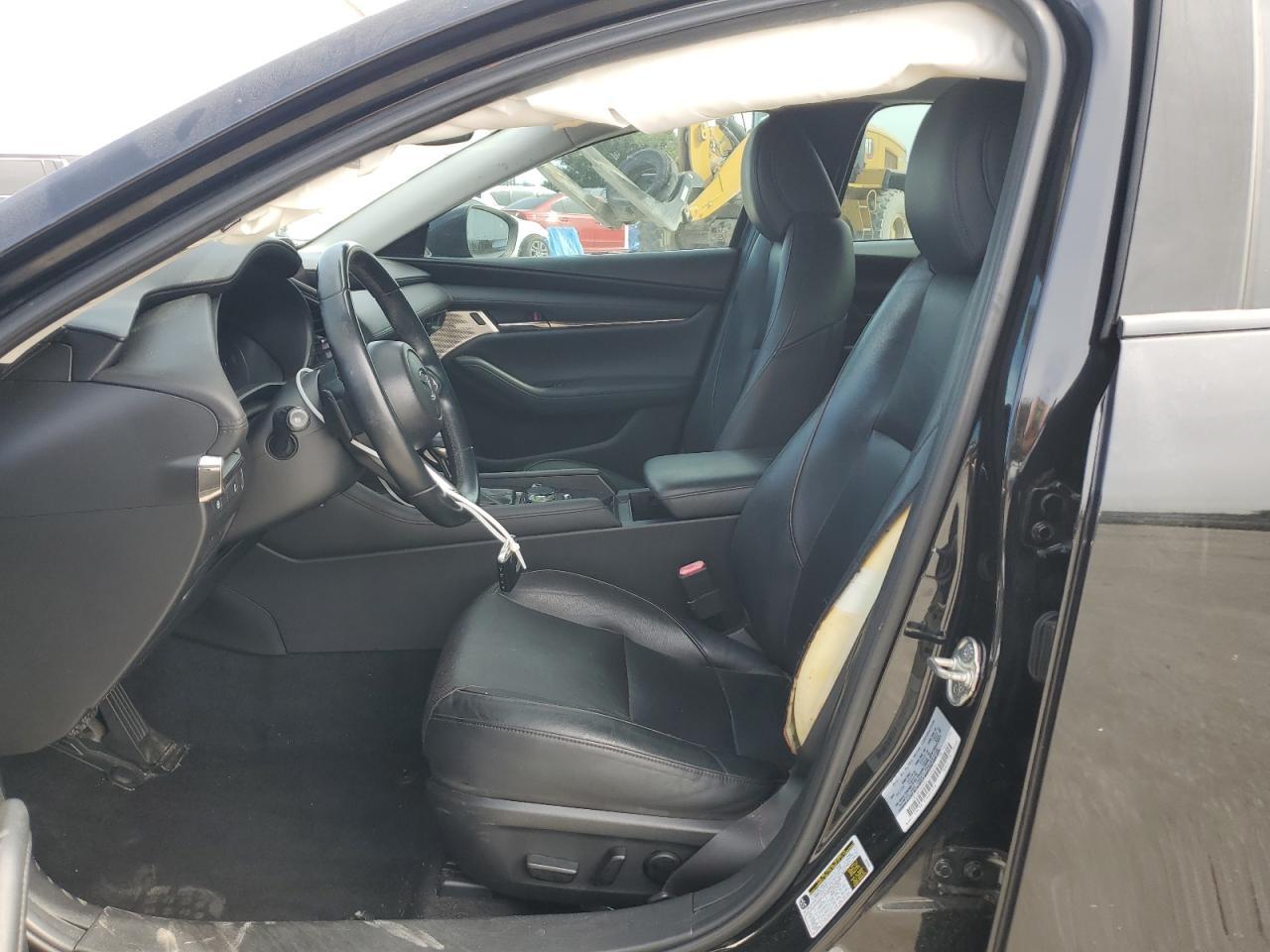 2020 Mazda 3 Premium - Фото 7