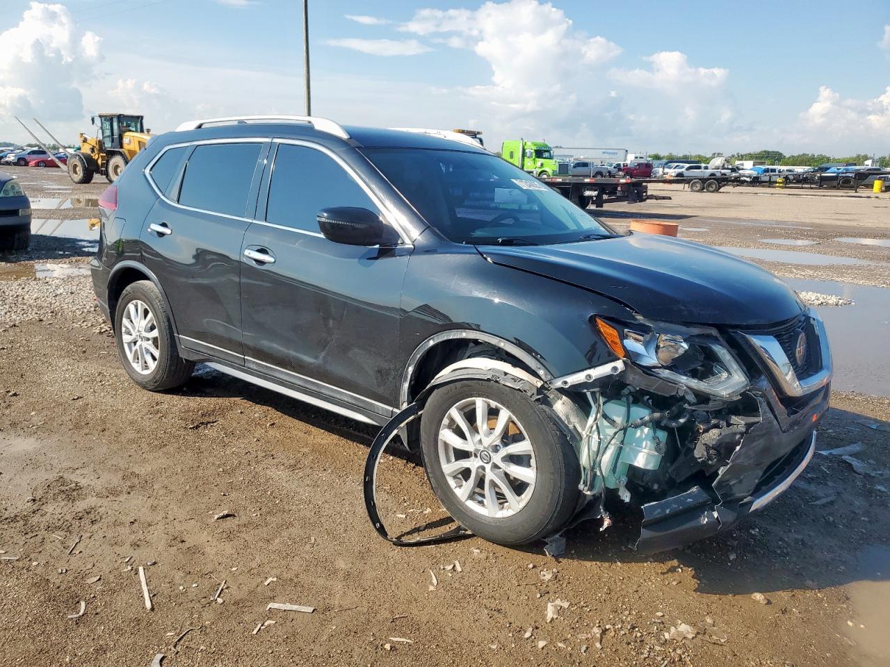 2018 Nissan Rogue S - Image 4