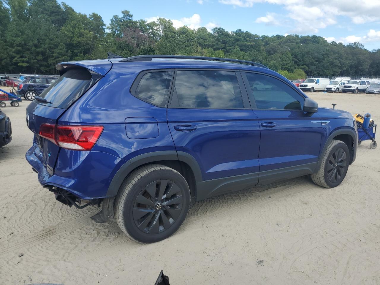 2022 Volkswagen Taos S - Image 3