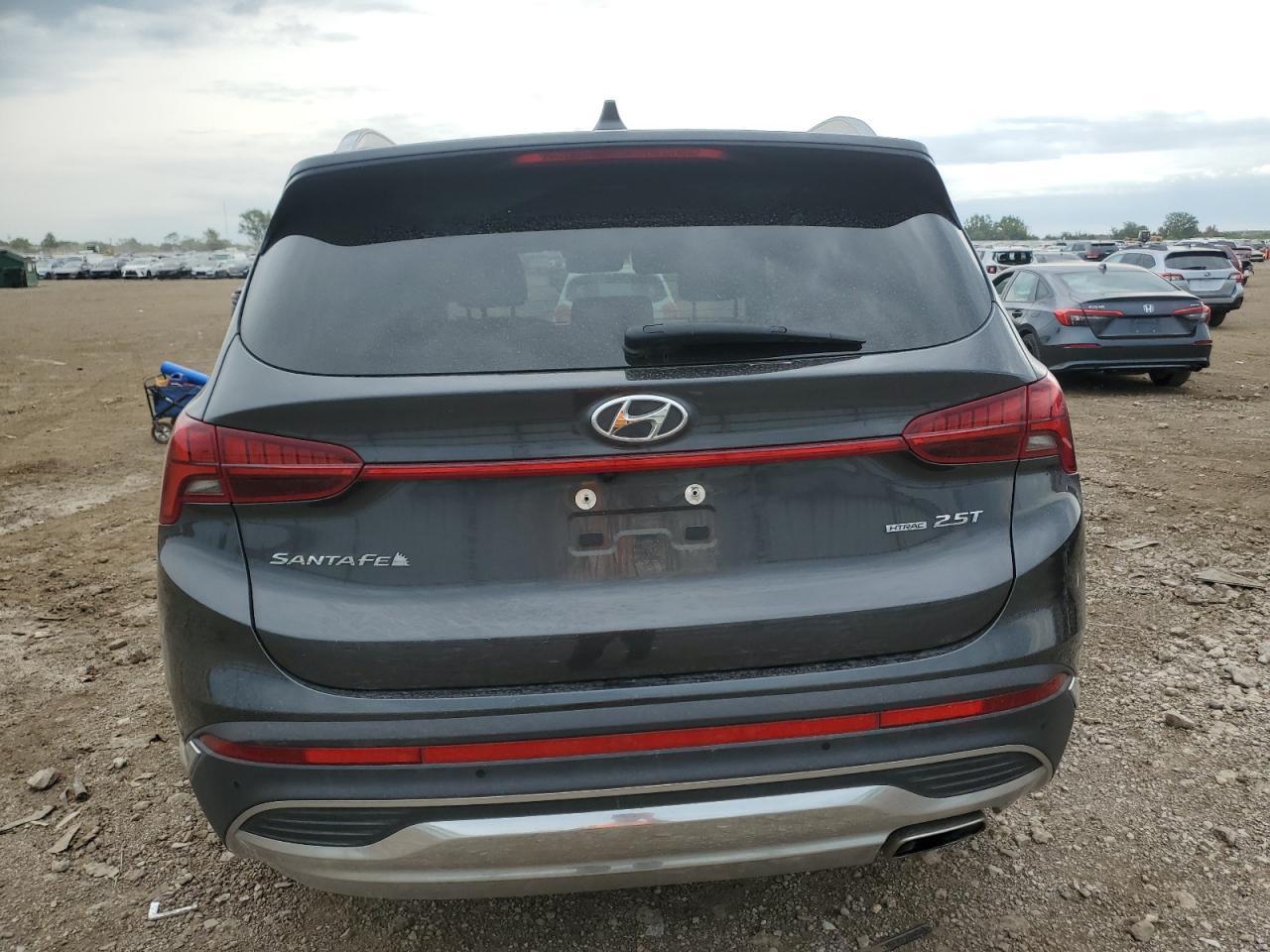 2022 Hyundai Santa Fe - Image 6